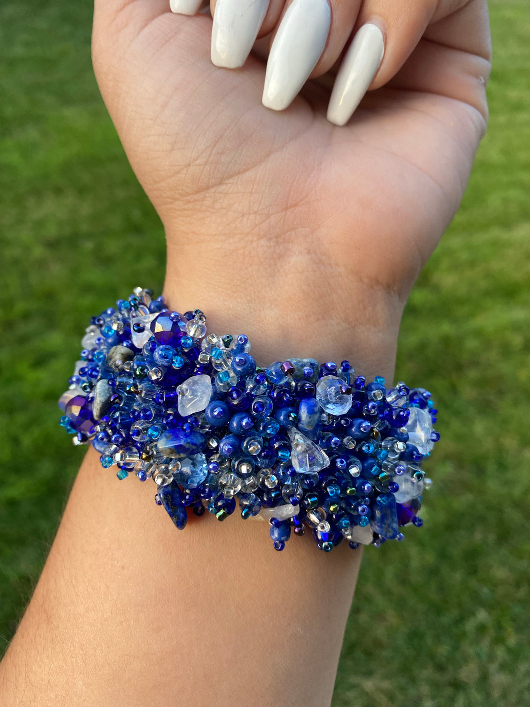 Crystal seed beaded bracelet (azul)