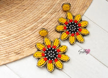 Load image into Gallery viewer, Sunflower Earring (0022)
