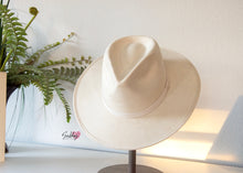 Load image into Gallery viewer, Tear Drop Sombrero (Ivory)
